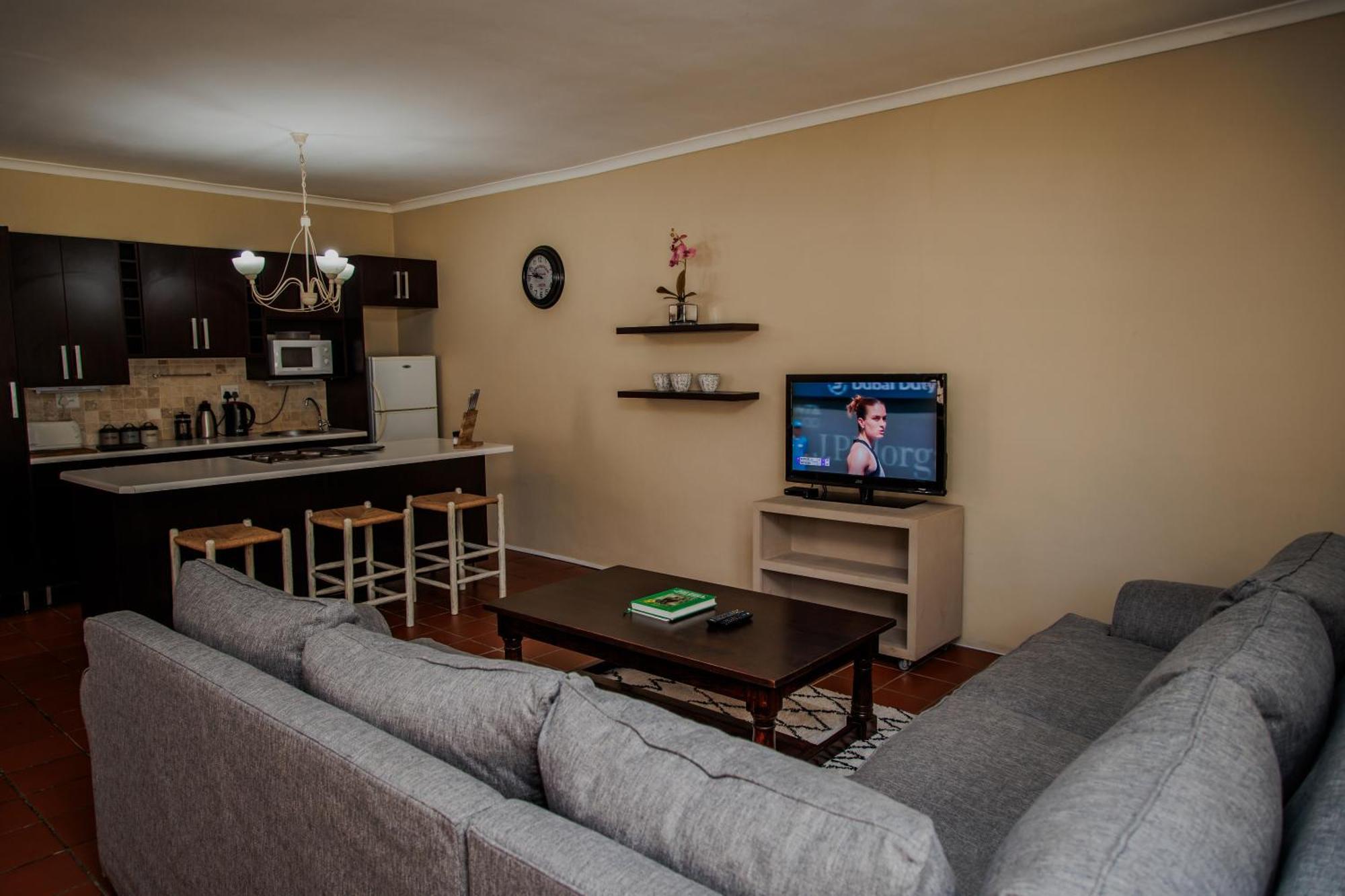 Вилла Swellendam Self Catering Экстерьер фото