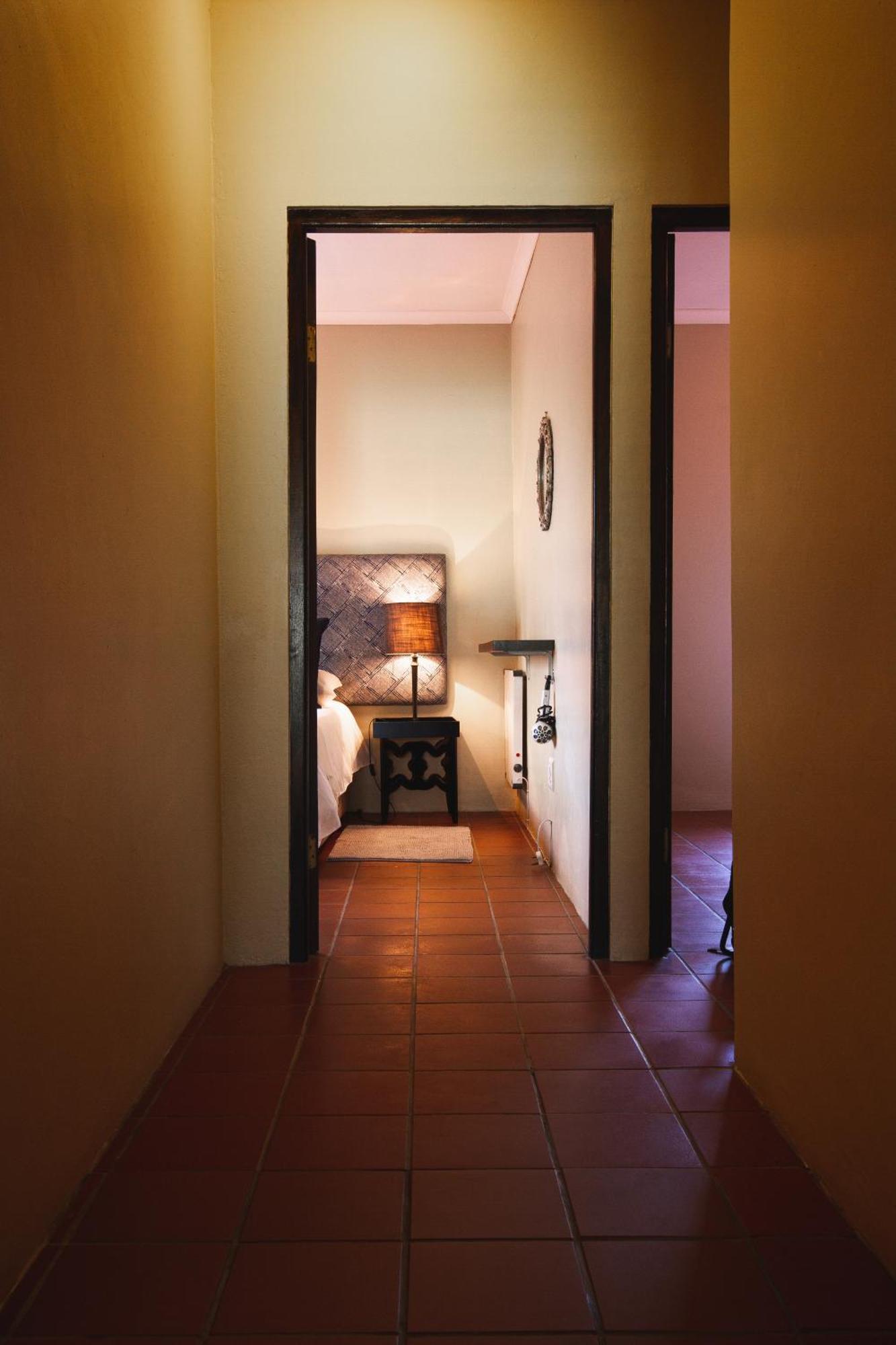 Вилла Swellendam Self Catering Номер фото