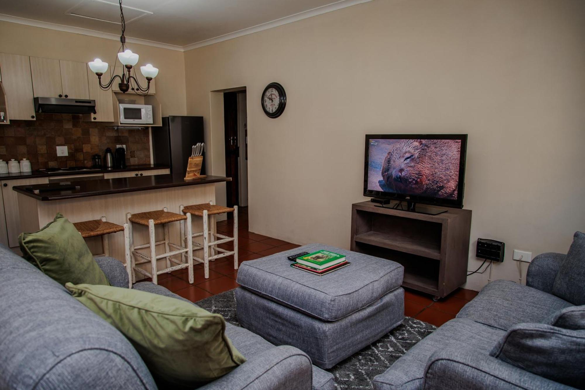 Вилла Swellendam Self Catering Номер фото