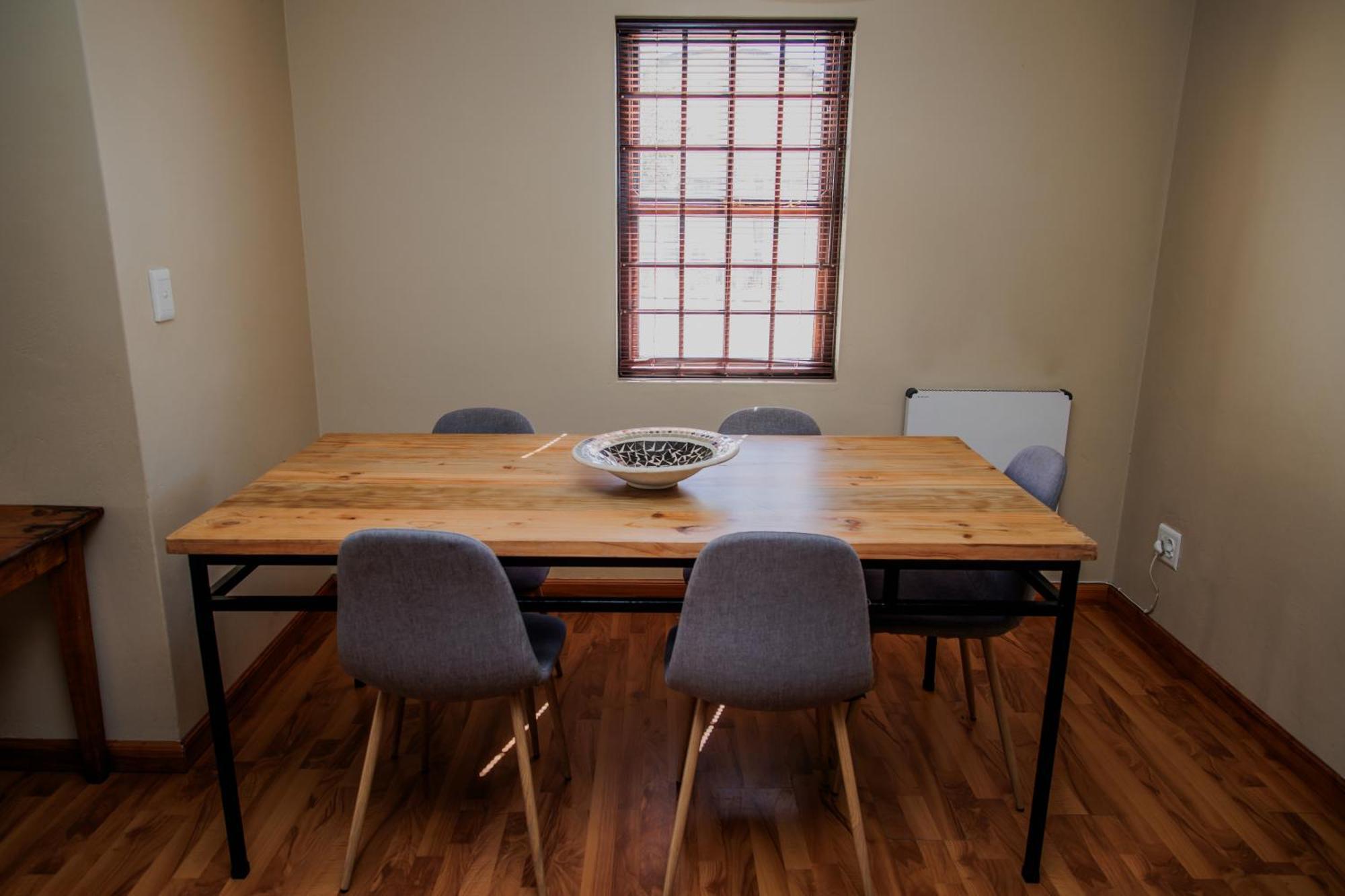Вилла Swellendam Self Catering Номер фото