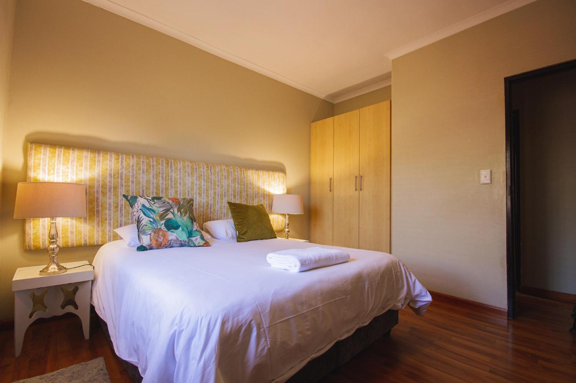 Вилла Swellendam Self Catering Номер фото