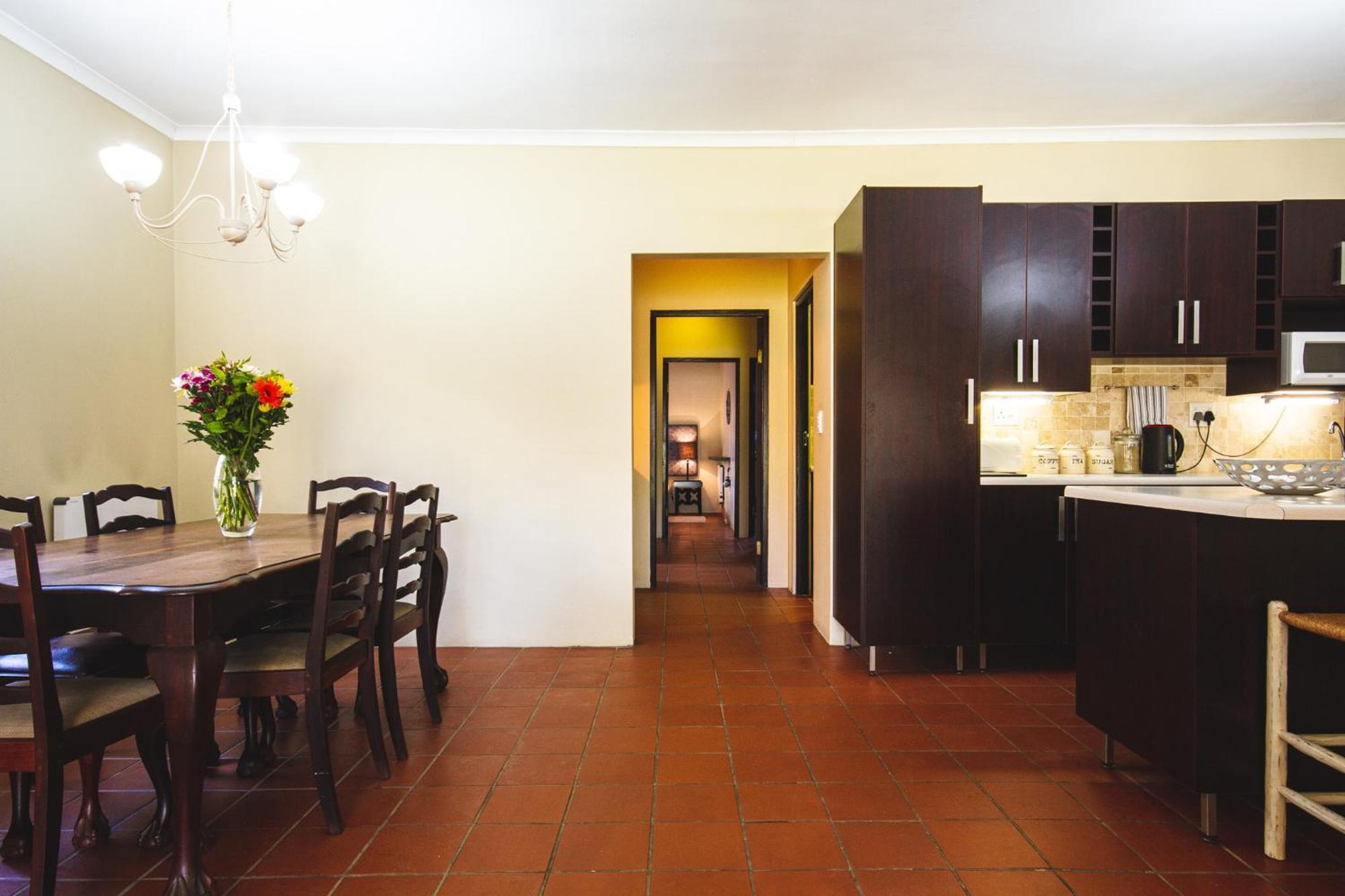 Вилла Swellendam Self Catering Экстерьер фото