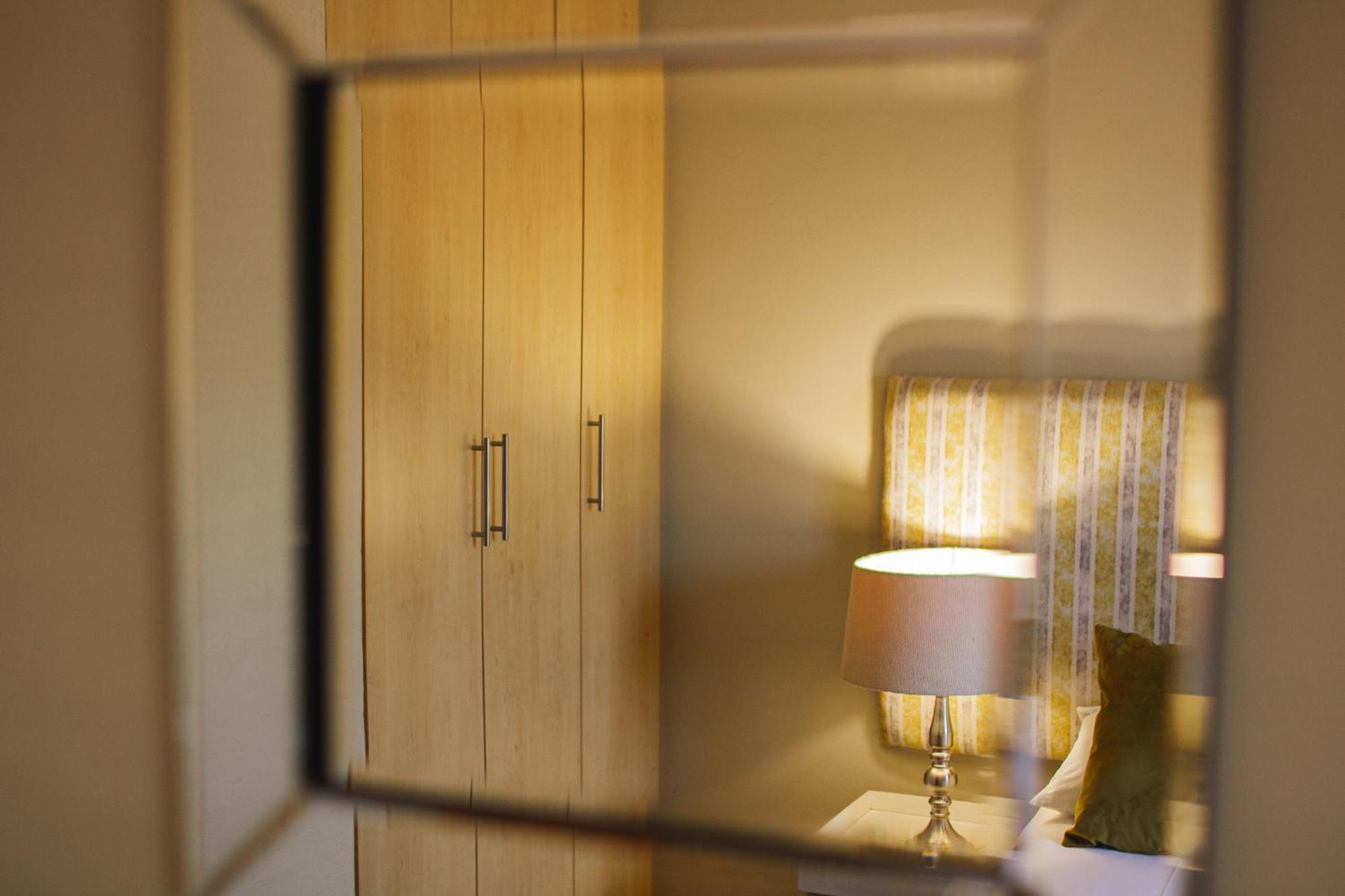 Вилла Swellendam Self Catering Экстерьер фото